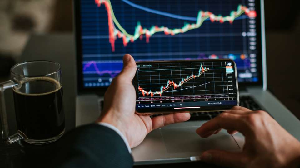 unlock-secrets-stock-market-investing-learn-basics-cover